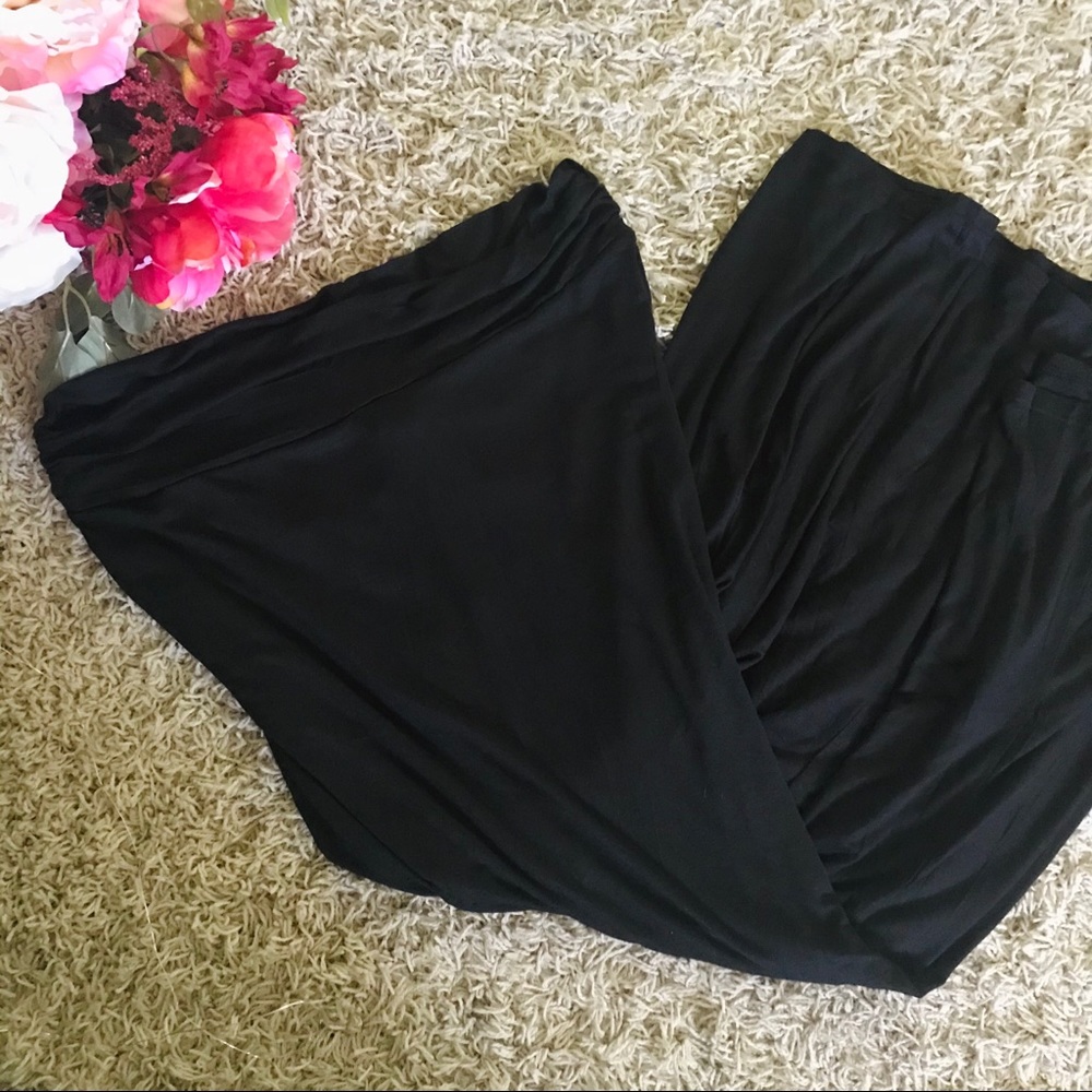 🌿 𝙿𝙻𝚄𝚂 𝙼𝚊𝚡𝚒 𝚂𝚔𝚒𝚛𝚝, 𝙱𝚕𝚊𝚌𝚔